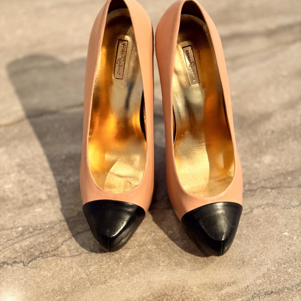 Gorgeous report signature heels
